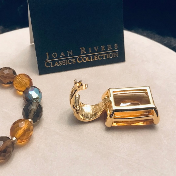 Joan Rivers Vintage Crystal Necklace & Earrings Set - Picture 10 of 16